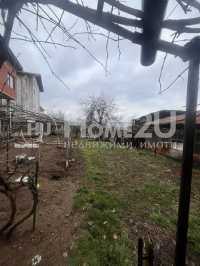 Обява Продава ЕТАЖ ОТ КЪЩА,гр. Радомир, област Перник