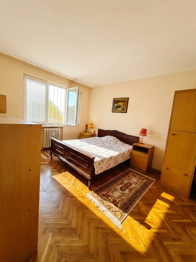 Продава 2-СТАЕН, град София, Център • 177900 € / 347942.16 лв. • 43484480 1 — Holmes.bg Продава 2-СТАЕН, град София, Център • 177900 € / 347942.16 лв. • 43484480 1