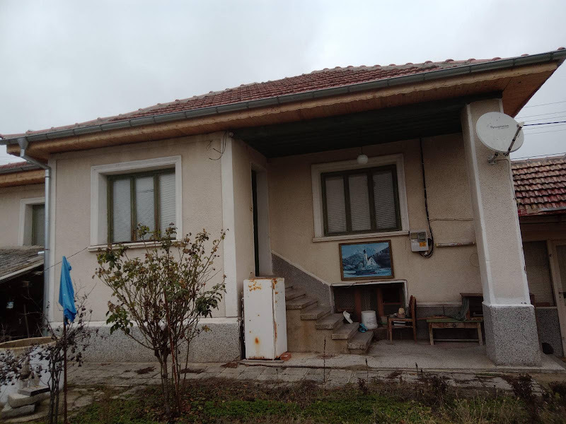 Продава  Къща, област Пловдив, с. Старосел • 35 900 EUR • ID 17349552 — holmes.bg - [1] 