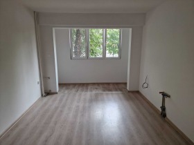 Обява Продава 3-СТАЕН,град София, Толстой