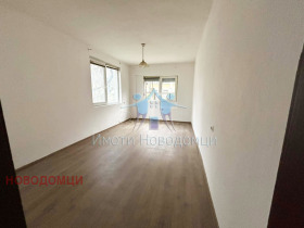 Обява Продава ЕТАЖ ОТ КЪЩА,град Шумен, 2-ри корпус