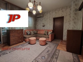 Обява Продава 3-СТАЕН,град Пловдив, Кючук Париж