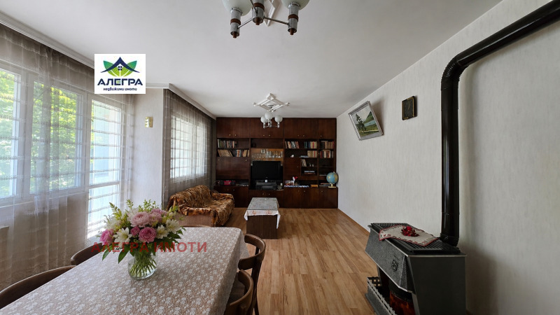 Продава МНОГОСТАЕН, град Пазарджик, Идеален център • 165000 € / 322711.95 лв. • 89529483 1 — Holmes.bg Продава МНОГОСТАЕН, град Пазарджик, Идеален център • 165000 € / 322711.95 лв. • 89529483 1