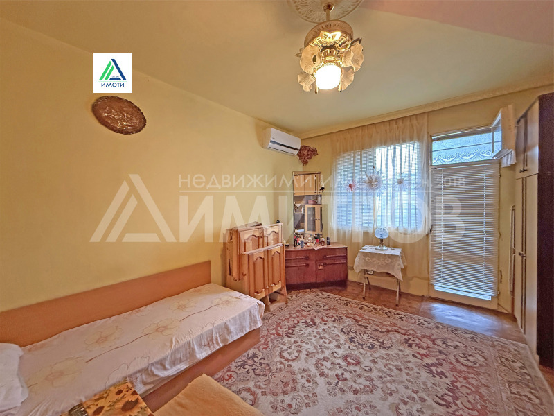 Продава 1-СТАЕН, област Шумен, гр. Нови пазар • 42000 € / 82144.86 лв. • 21172744 1 — Holmes.bg Продава 1-СТАЕН, област Шумен, гр. Нови пазар • 42000 € / 82144.86 лв. • 21172744 1