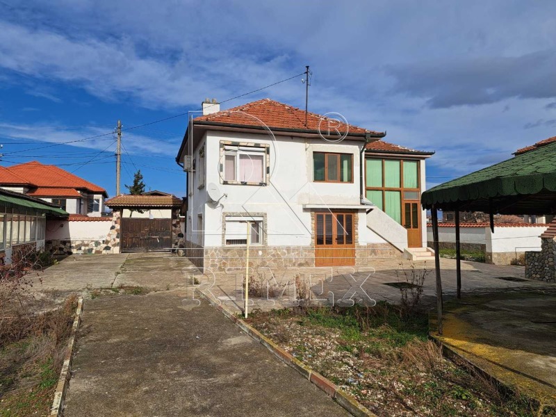Продава  Къща, област Пловдив, с. Костиево •  185 000 EUR • ID 53117691 — holmes.bg - [1] 
