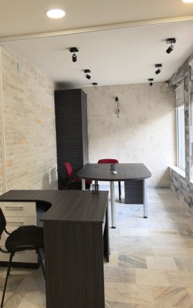 ОФИС, 32 m2 - Holmes.bg ОФИС, 32 m2