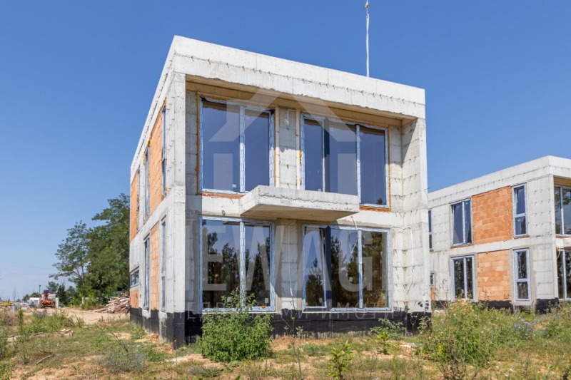 Продава КЪЩА, област Варна, с. Близнаци • 214500 € • 43191348 1 — Holmes.bg Продава КЪЩА, област Варна, с. Близнаци • 214500 € • 43191348 1