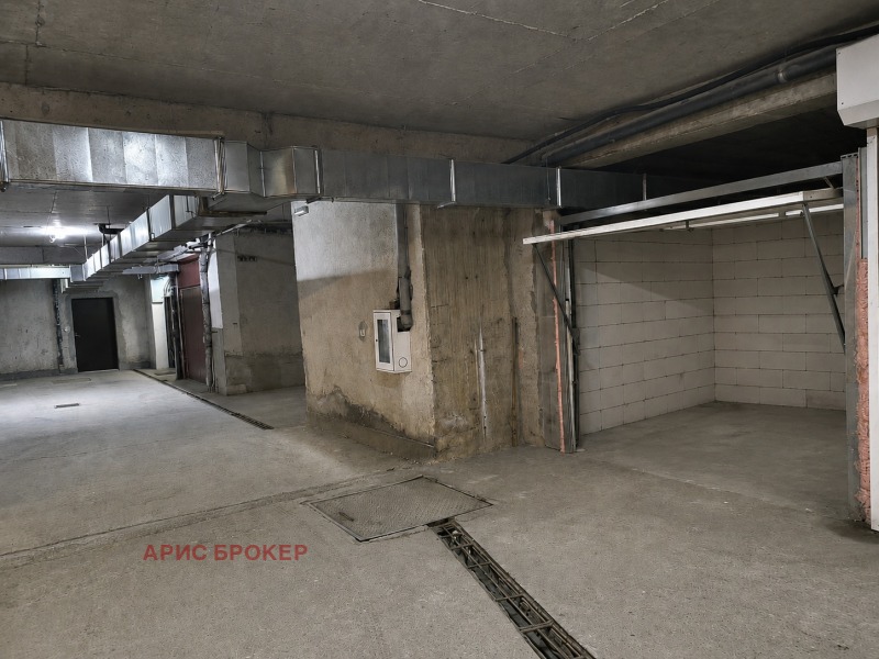 Продава ГАРАЖ, ПАРКОМЯСТО, град София, Овча купел 2 • 36800 € / 71974.54 лв. • 40862749 1 — Holmes.bg Продава ГАРАЖ, ПАРКОМЯСТО, град София, Овча купел 2 • 36800 € / 71974.54 лв. • 40862749 1