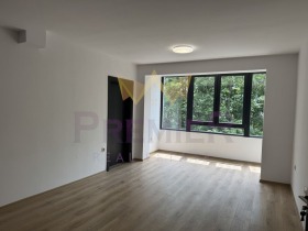 Обява Продава 3-СТАЕН,град Варна, Център
