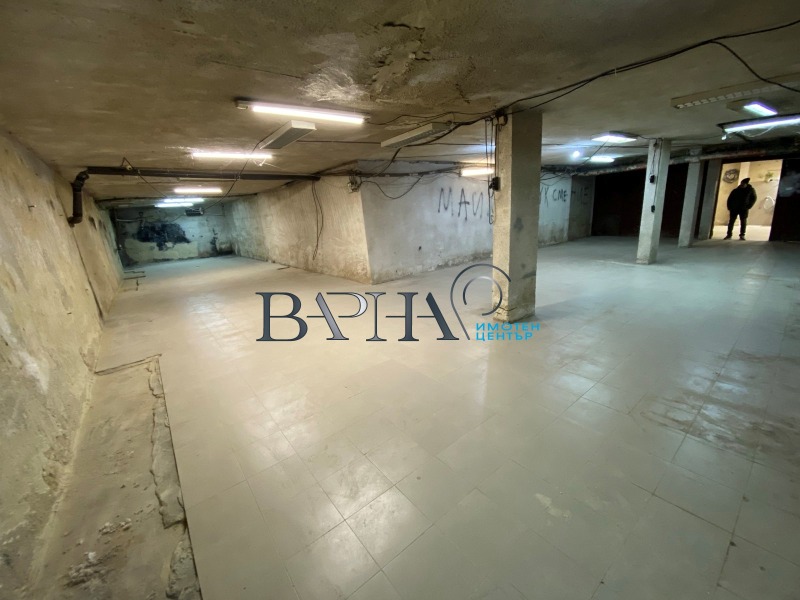 Продава СКЛАД, град Варна, Левски 1 • 275000 € / 537853.25 лв. • 39943782 1 — Holmes.bg Продава СКЛАД, град Варна, Левски 1 • 275000 € / 537853.25 лв. • 39943782 1