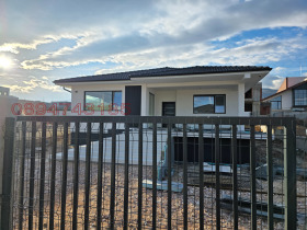 Обява Продава КЪЩА,с. Белащица, област Пловдив>