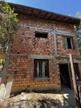 Продава Къща, с. Радювене