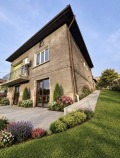 Продава КЪЩА, област Перник, с. Дивотино • 179000 € • 42513524 2 — Holmes.bg Продава КЪЩА, област Перник, с. Дивотино • 179000 € • 42513524 2