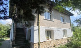 Продава Къща, с. Кошава