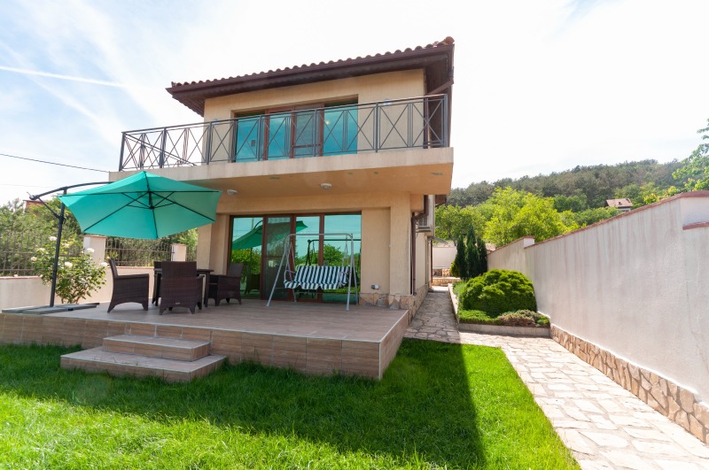 Продава КЪЩА, град Варна, м-т Горна Трака • 365000 € / 713877.95 лв. • 78532332 1 — Holmes.bg Продава КЪЩА, град Варна, м-т Горна Трака • 365000 € / 713877.95 лв. • 78532332 1