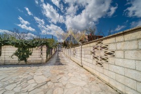 Обява Продава КЪЩА,град Варна, м-т Долна Трака