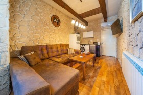 Обява Продава КЪЩА,град Варна, м-т Долна Трака>