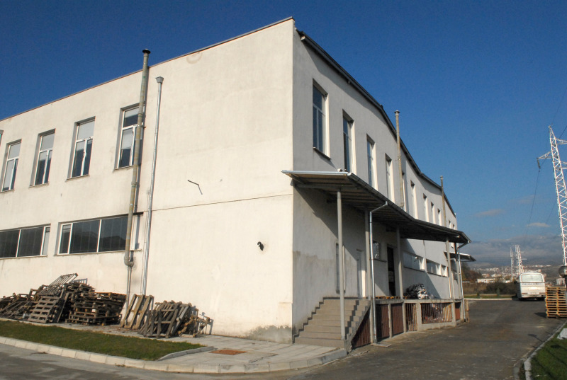 Продава ПРОМ. ПОМЕЩЕНИЕ, област Благоевград, гр. Сандански • 260000 € / 508515.80 лв. • 23818684 1 — Holmes.bg Продава ПРОМ. ПОМЕЩЕНИЕ, област Благоевград, гр. Сандански • 260000 € / 508515.80 лв. • 23818684 1