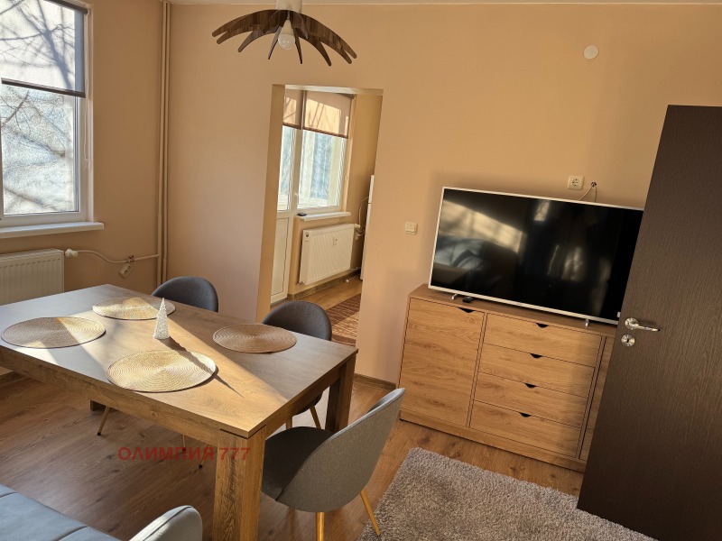 Продава 3-СТАЕН, град Плевен, Идеален център • 165000 € / 322711.95 лв. • 12847882 1 — Holmes.bg Продава 3-СТАЕН, град Плевен, Идеален център • 165000 € / 322711.95 лв. • 12847882 1