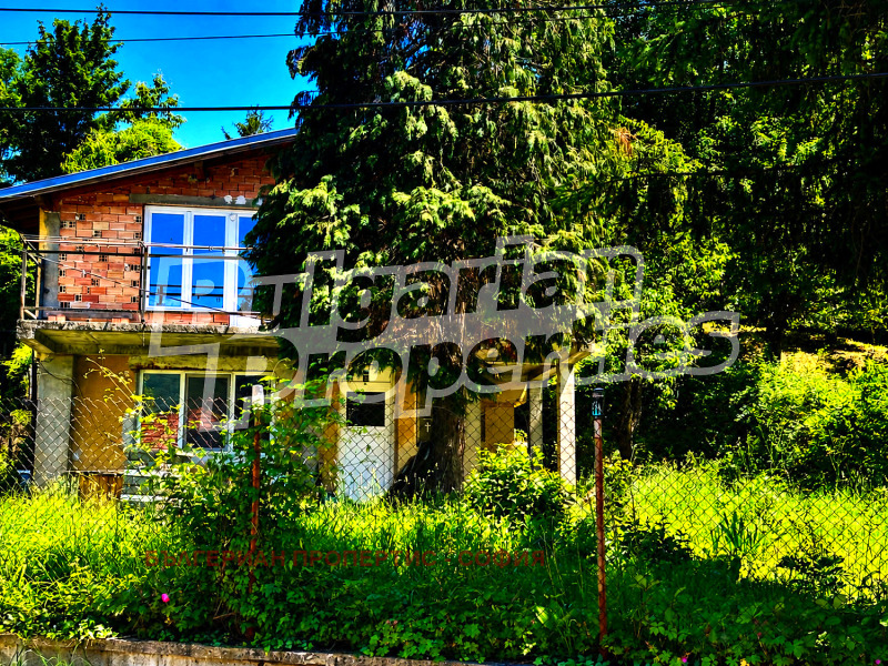 Продава КЪЩА, град София, с. Владая • 250000 € • 52185551 1 — Holmes.bg Продава КЪЩА, град София, с. Владая • 250000 € • 52185551 1