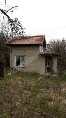 Продажба на имоти в с. Арбанаси, област Велико Търново - изображение 3 