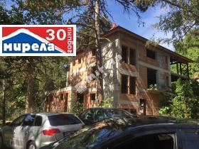 Продажба на къщи в град Велико Търново — страница 3 - изображение 13 