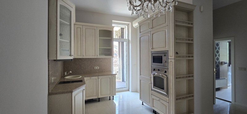 Продава 3-СТАЕН, град София, Център • 495000 € • 25267939 1 — Holmes.bg Продава 3-СТАЕН, град София, Център • 495000 € • 25267939 1