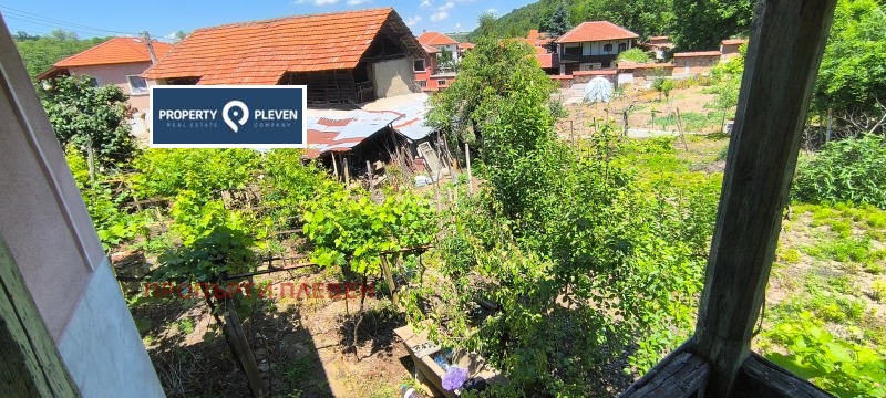 Продава КЪЩА, област Плевен, с. Ласкар • 35800 € / 70018.71 лв. • 54699263 1 — Holmes.bg Продава КЪЩА, област Плевен, с. Ласкар • 35800 € / 70018.71 лв. • 54699263 1
