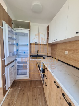 Обява Продава 2-СТАЕН,град Варна, Гранд Мол>