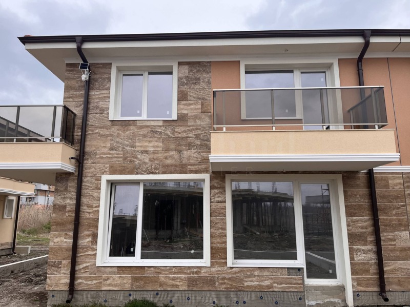 Продава КЪЩА, област Бургас, гр. Поморие • 270000 € / 528074.10 лв. • 95397446 1 — Holmes.bg Продава КЪЩА, област Бургас, гр. Поморие • 270000 € / 528074.10 лв. • 95397446 1