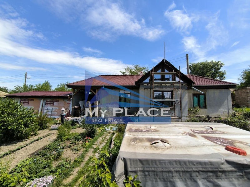 Продава КЪЩА, област Шумен, с. Овчарово • 85000 € / 166245.55 лв. • 89279432 1 — Holmes.bg Продава КЪЩА, област Шумен, с. Овчарово • 85000 € / 166245.55 лв. • 89279432 1