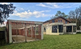 Продава Къща, с. Сандрово