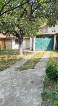 Продава КЪЩА, град Русе, Родина 2 • 152000 € / 297286.16 лв. • 43388289 4 — Holmes.bg Продава КЪЩА, град Русе, Родина 2 • 152000 € / 297286.16 лв. • 43388289 4