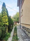 Продава КЪЩА, град Русе, Родина 2 • 152000 € / 297286.16 лв. • 43388289 2 — Holmes.bg Продава КЪЩА, град Русе, Родина 2 • 152000 € / 297286.16 лв. • 43388289 2
