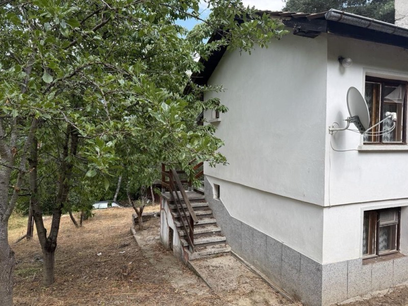 Продава КЪЩА, област Пловдив, с. Дедево • 119900 € / 234504.02 лв. • 35124725 1 — Holmes.bg Продава КЪЩА, област Пловдив, с. Дедево • 119900 € / 234504.02 лв. • 35124725 1