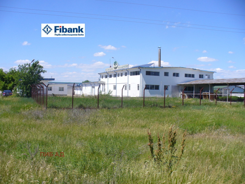 Продава ПРОМ. ПОМЕЩЕНИЕ, област Ловеч, гр. Летница • 405000 лв. / 207073.21 € • 61784593 1 — Holmes.bg Продава ПРОМ. ПОМЕЩЕНИЕ, област Ловеч, гр. Летница • 405000 лв. / 207073.21 € • 61784593 1