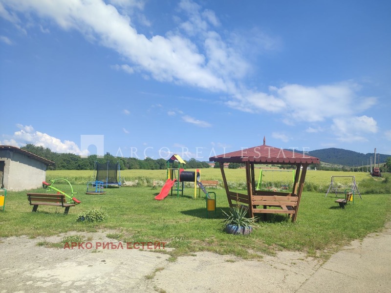 Продава КЪЩА, област Перник, с. Гърло • 89000 € / 174068.87 лв. • 91466596 1 — Holmes.bg Продава КЪЩА, област Перник, с. Гърло • 89000 € / 174068.87 лв. • 91466596 1