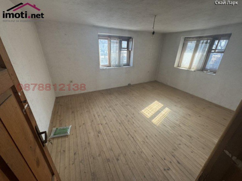 Продава КЪЩА, област Пазарджик, гр. Велинград • 132000 € / 258169.56 лв. • 87261954 1 — Holmes.bg Продава КЪЩА, област Пазарджик, гр. Велинград • 132000 € / 258169.56 лв. • 87261954 1