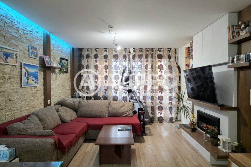 Продава МНОГОСТАЕН, град София, Люлин 1 • 240000 € / 469399.20 лв. • 86632369 1 — Holmes.bg Продава МНОГОСТАЕН, град София, Люлин 1 • 240000 € / 469399.20 лв. • 86632369 1