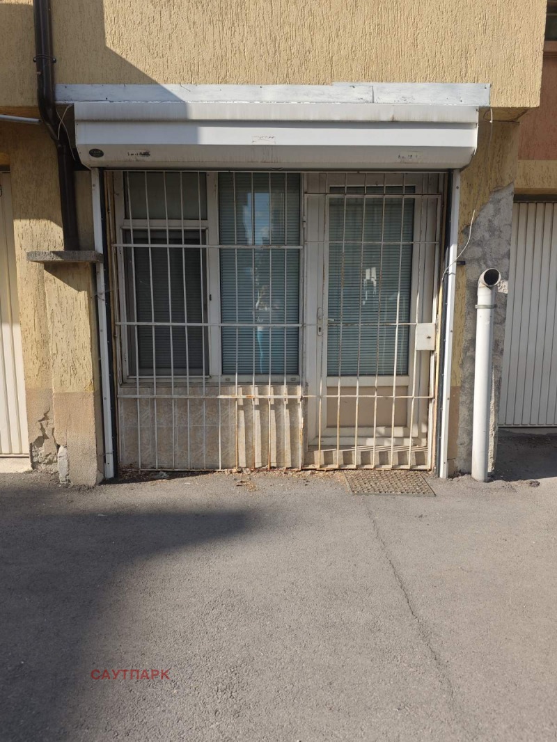 Продава ГАРАЖ, ПАРКОМЯСТО, град София, Гео Милев • 85000 € / 166245.55 лв. • 23239044 1 — Holmes.bg Продава ГАРАЖ, ПАРКОМЯСТО, град София, Гео Милев • 85000 € / 166245.55 лв. • 23239044 1