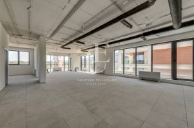 Обява Продава САМОСТОЯТЕЛНА СГРАДА,град София, ПЗ Хладилника