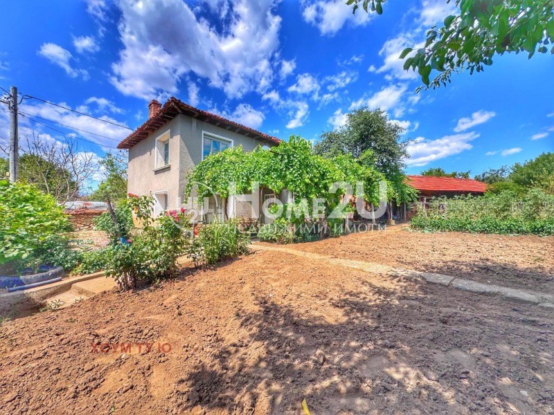Продава КЪЩА, област Пловдив, с. Домлян • 34999 € • 38491568 1 — Holmes.bg Продава КЪЩА, област Пловдив, с. Домлян • 34999 € • 38491568 1
