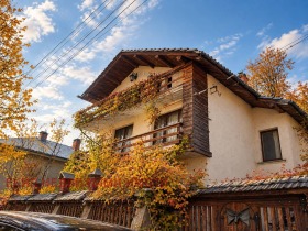 Продава Къща, с. Черни Осъм