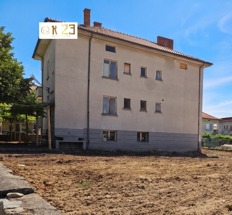 Продава КЪЩА, област Пловдив, гр. Хисаря • 195000 € / 381386.85 лв. • 47074709 1 — Holmes.bg Продава КЪЩА, област Пловдив, гр. Хисаря • 195000 € / 381386.85 лв. • 47074709 1