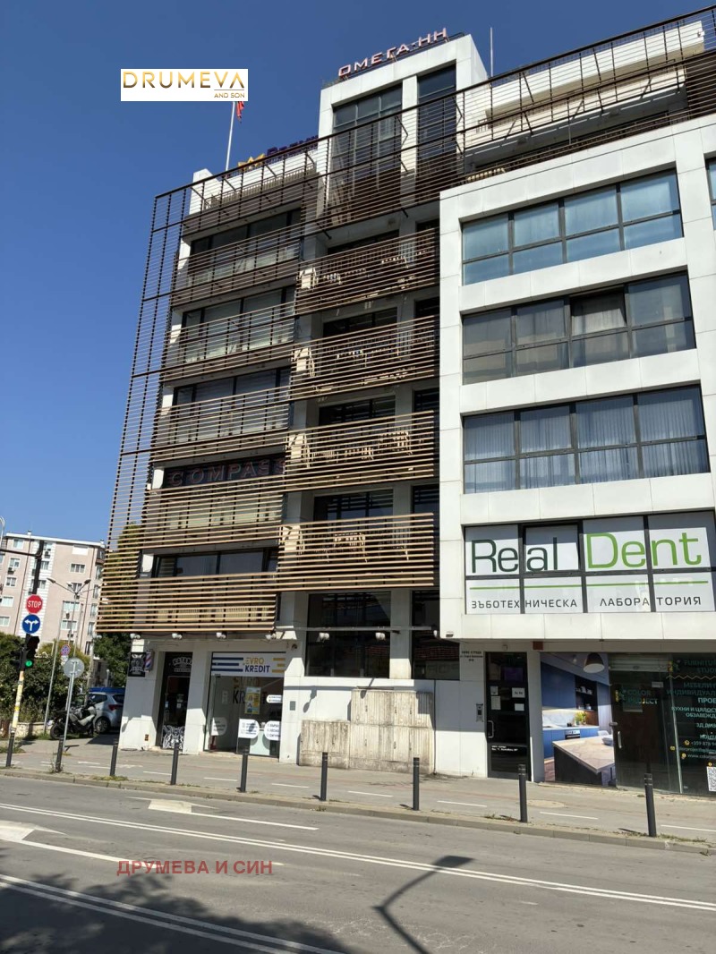 Продава ОФИС, град Варна, Център • 220000 € / 430282.60 лв. • 48974254 1 — Holmes.bg Продава ОФИС, град Варна, Център • 220000 € / 430282.60 лв. • 48974254 1