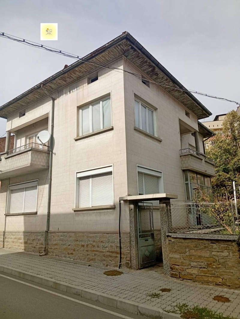 Продава КЪЩА, област Габрово, гр. Дряново • 120000 € • 17451011 1 — Holmes.bg Продава КЪЩА, област Габрово, гр. Дряново • 120000 € • 17451011 1