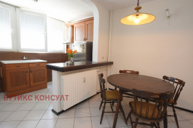 Обява Продава 3-СТАЕН,град София, Зона Б-18