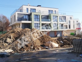 Продажба на четеристайни апартаменти в град Варна — страница 5 - изображение 13 
