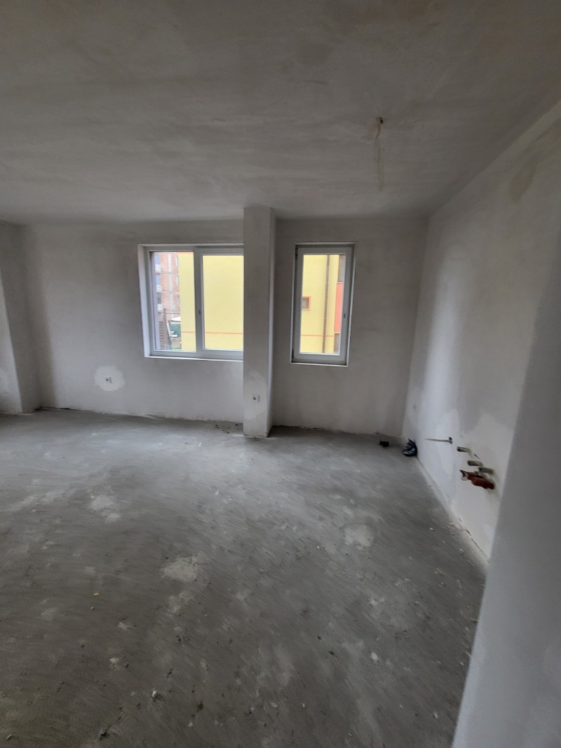 Продава 2-СТАЕН, град Плевен, Широк център • 79950 € / 156368.61 лв. • 94055454 1 — Holmes.bg Продава 2-СТАЕН, град Плевен, Широк център • 79950 € / 156368.61 лв. • 94055454 1