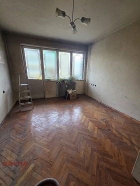 Обява Продава 2-СТАЕН,град Перник, Център>